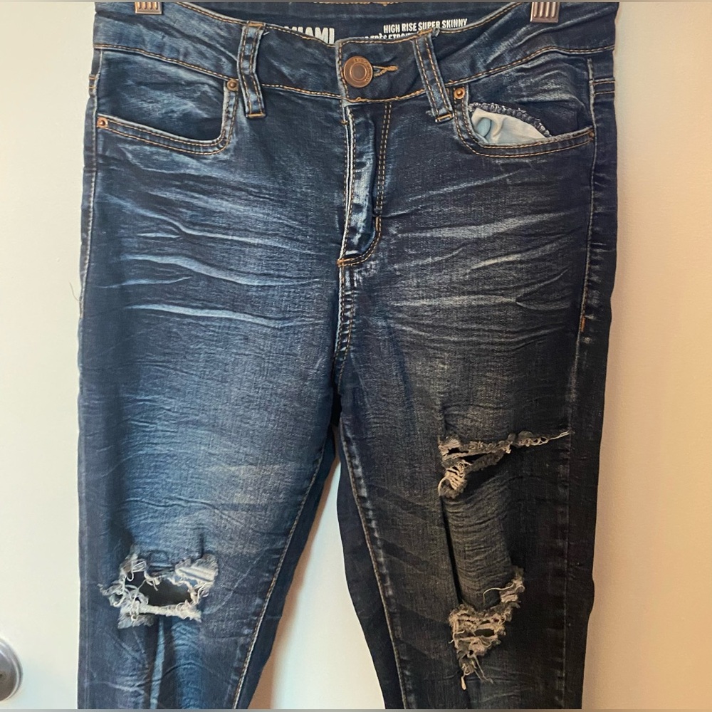 MIAMI…WOMENS Distressed Blue Jeans - Picture 7 of 16